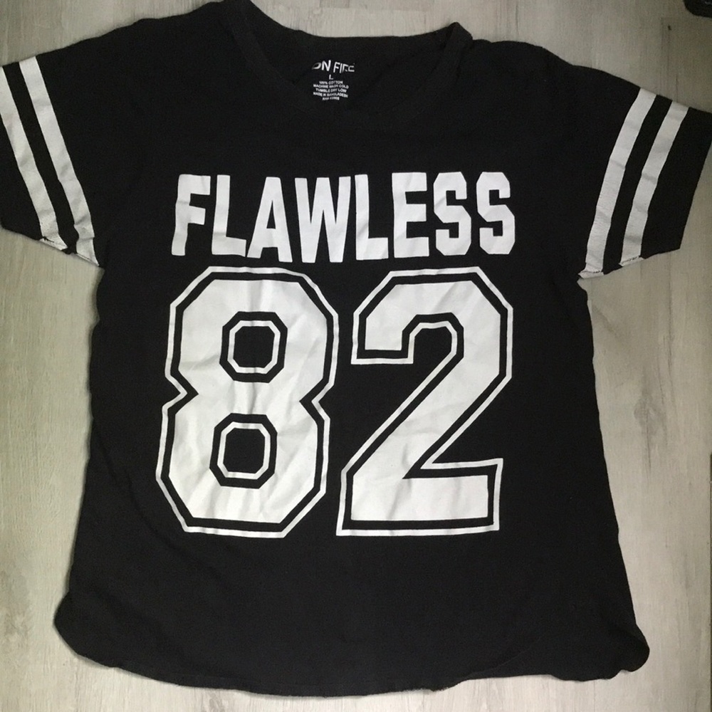 ON FIRE FLAWLESS TEE
